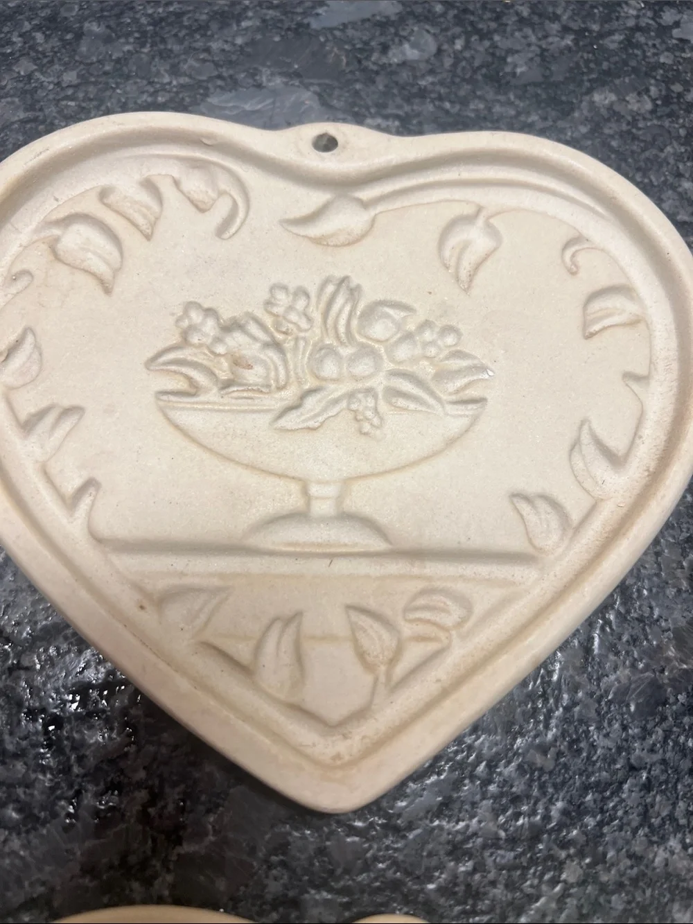 Pampered Chef Vintage Retired Heart cookie molds. Look new. 1998-2002 series